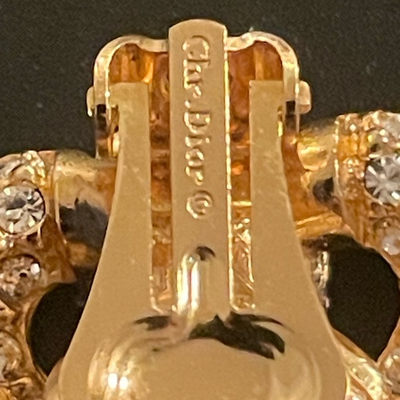 Vintage Christian Dior Gold Pavé Heart Clip-On Earrings - Picture 4 of 5